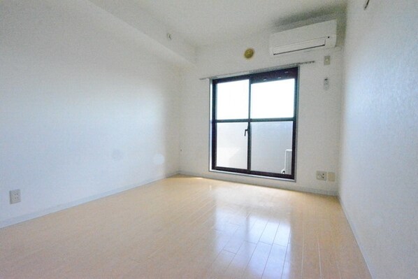 昭島コートエレガンスDの物件内観写真